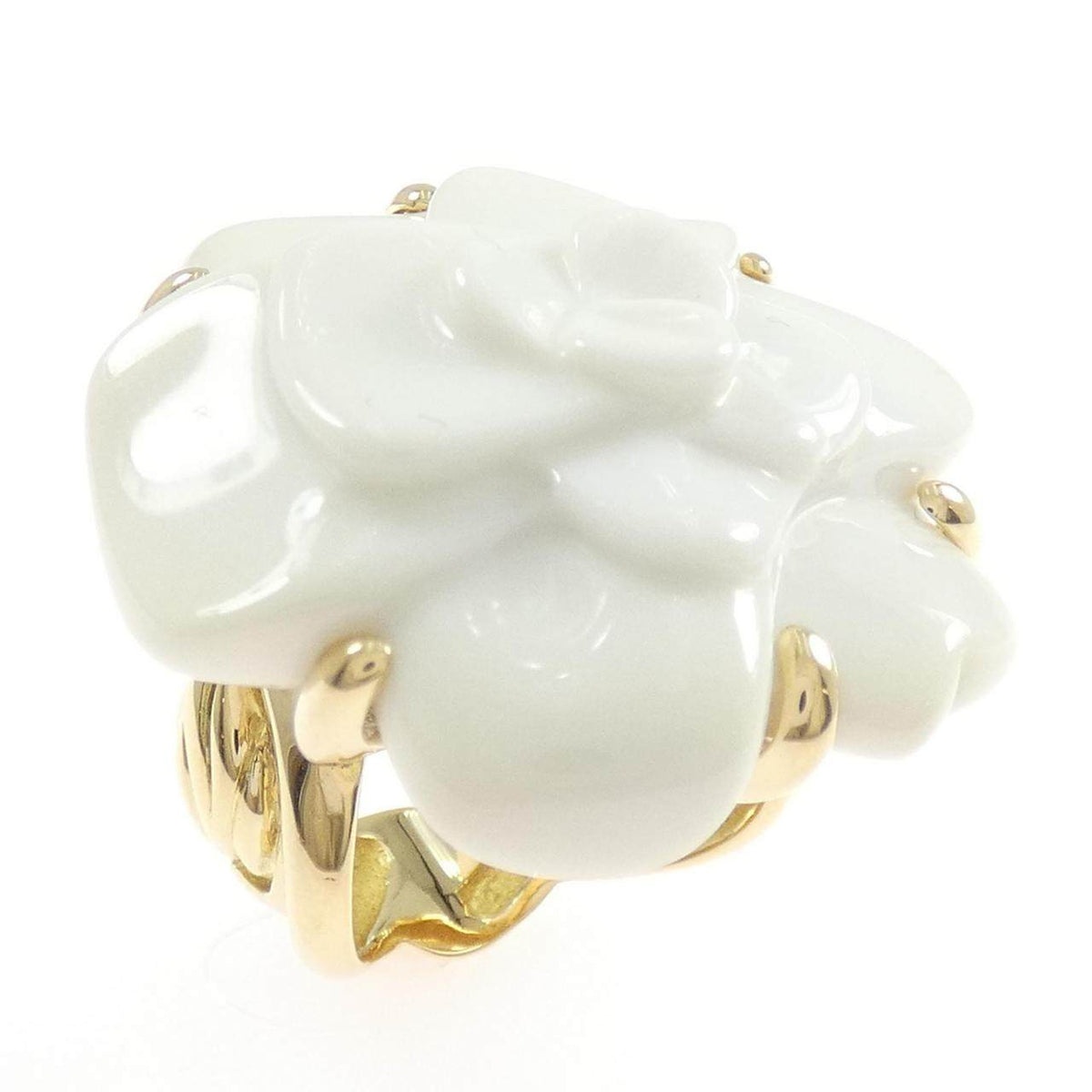 Chanel Camellia 18K Yellow Gold Diamond Ring – front view