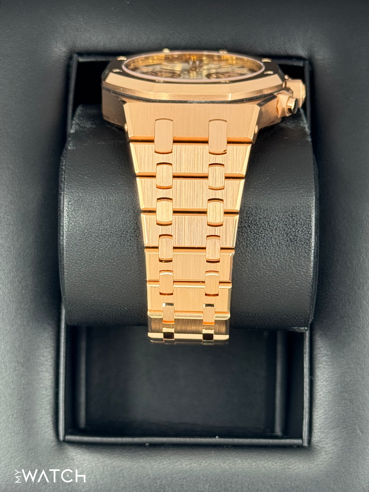 Audemars Piguet Royal Oak Chronograph 38mm 26315OR – side view