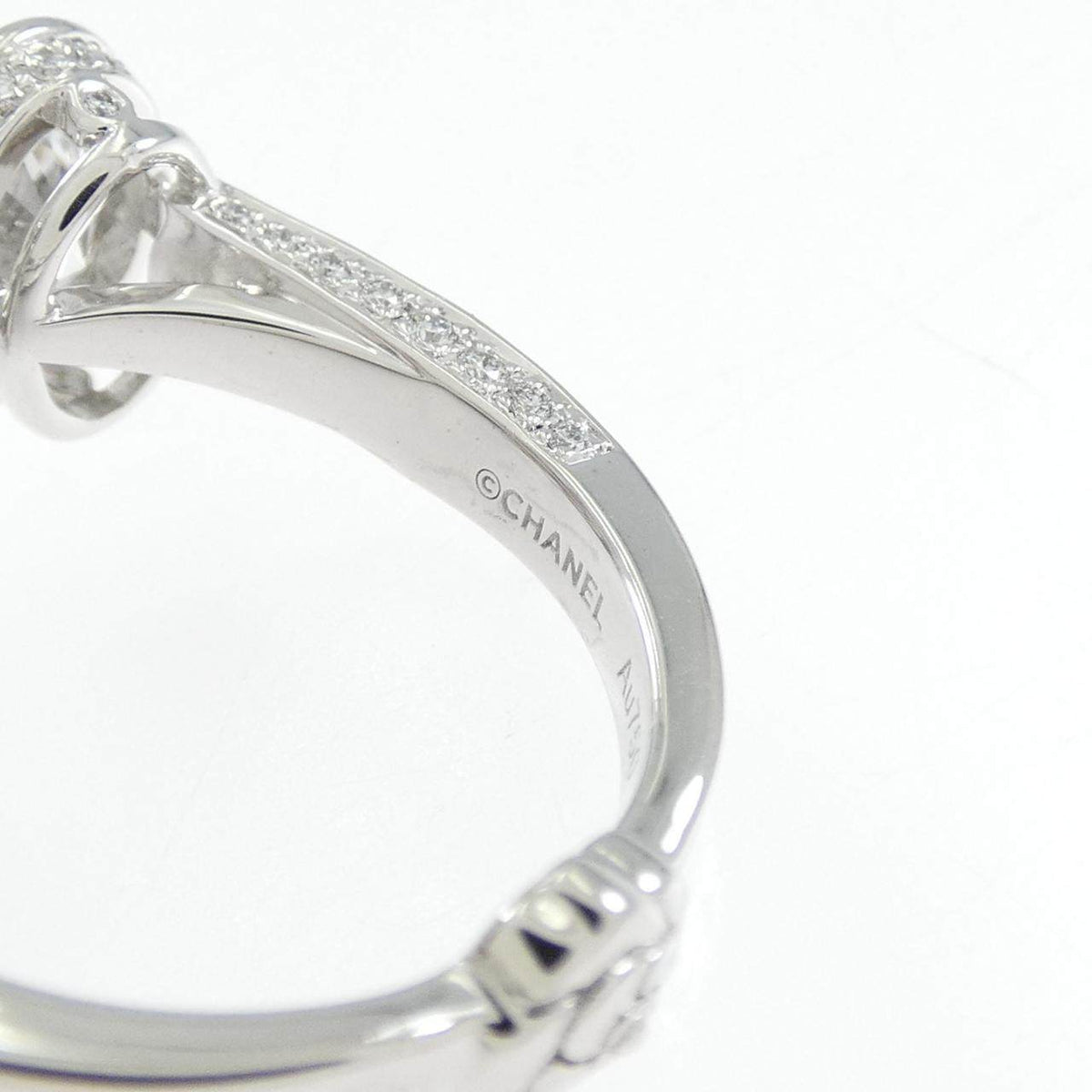 Chanel Camelia 18K White Gold Diamond Ring – inside band