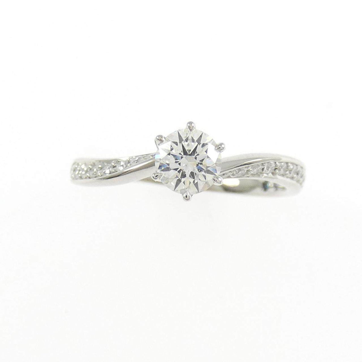 Platinum 4C Diamond Ring – side view