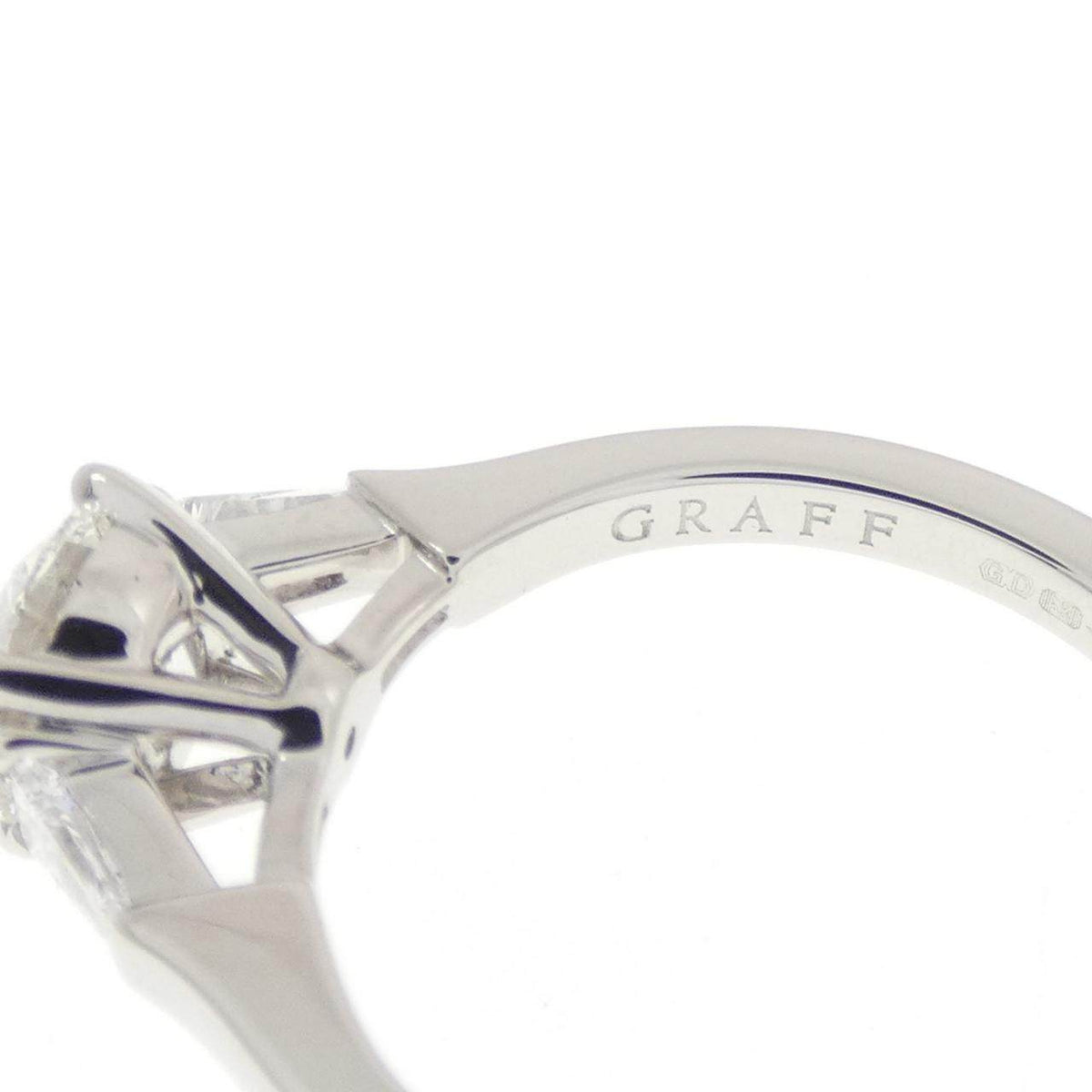 Graff Promise Platinum Diamond Ring – inside band