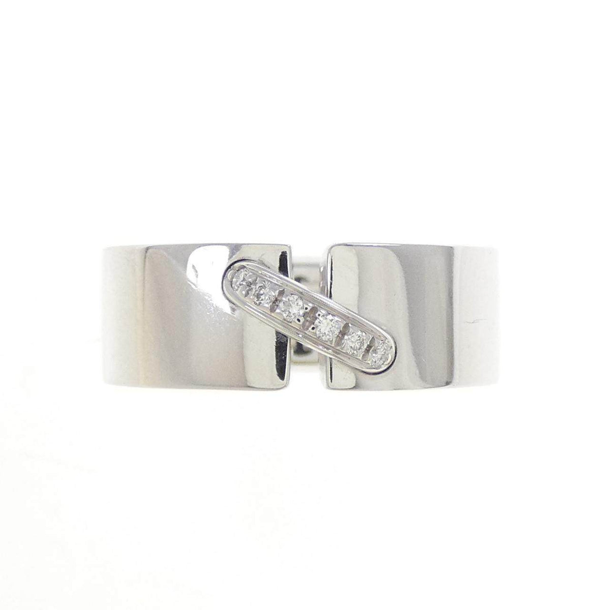Chaumet Leanne Small 18K White Gold Diamond Ring – side view