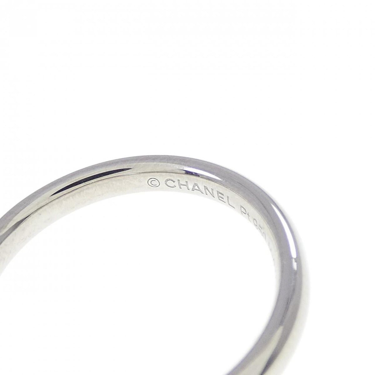Chanel John Parisian Platinum Diamond Ring – inside band