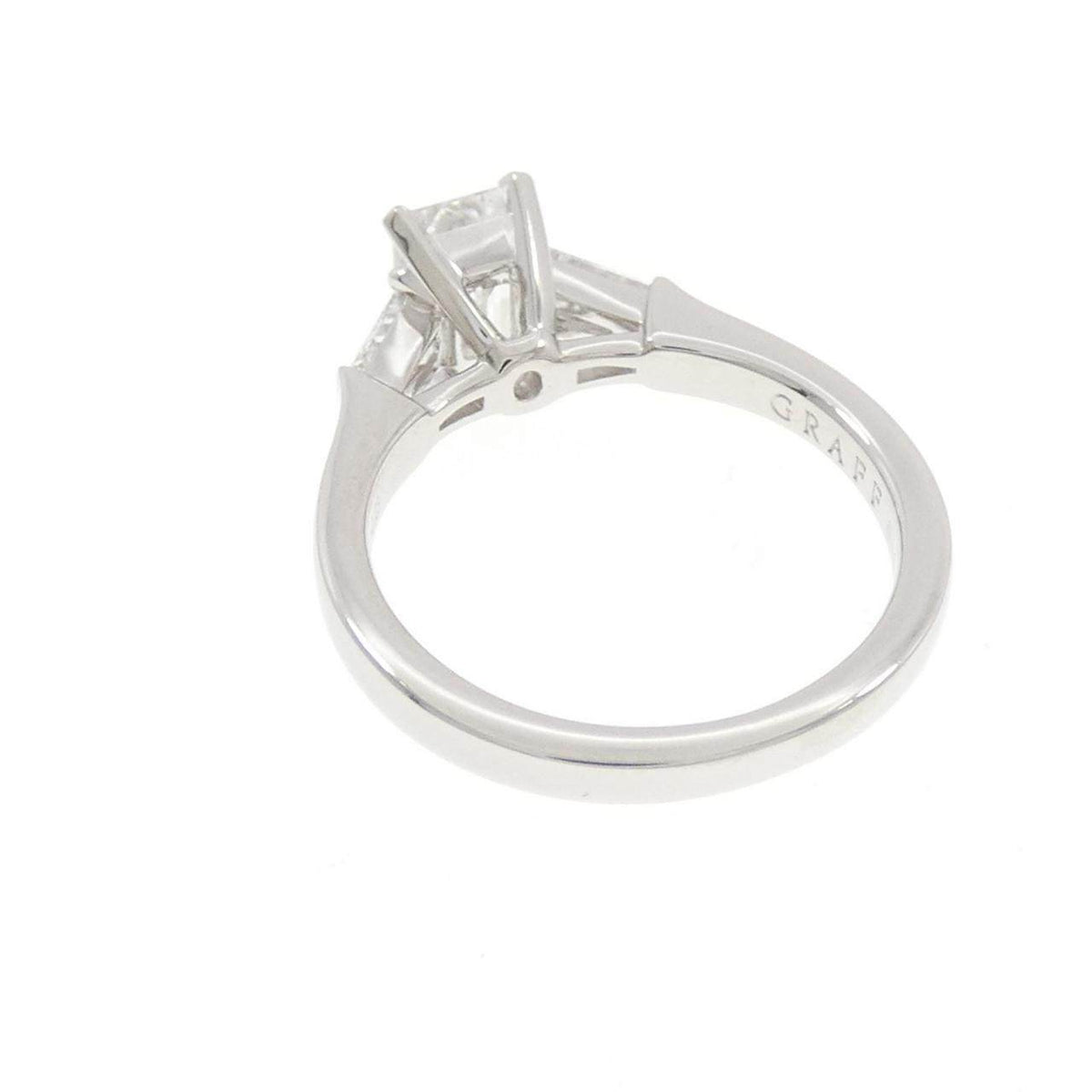Graff Promise Platinum Diamond Ring – top view