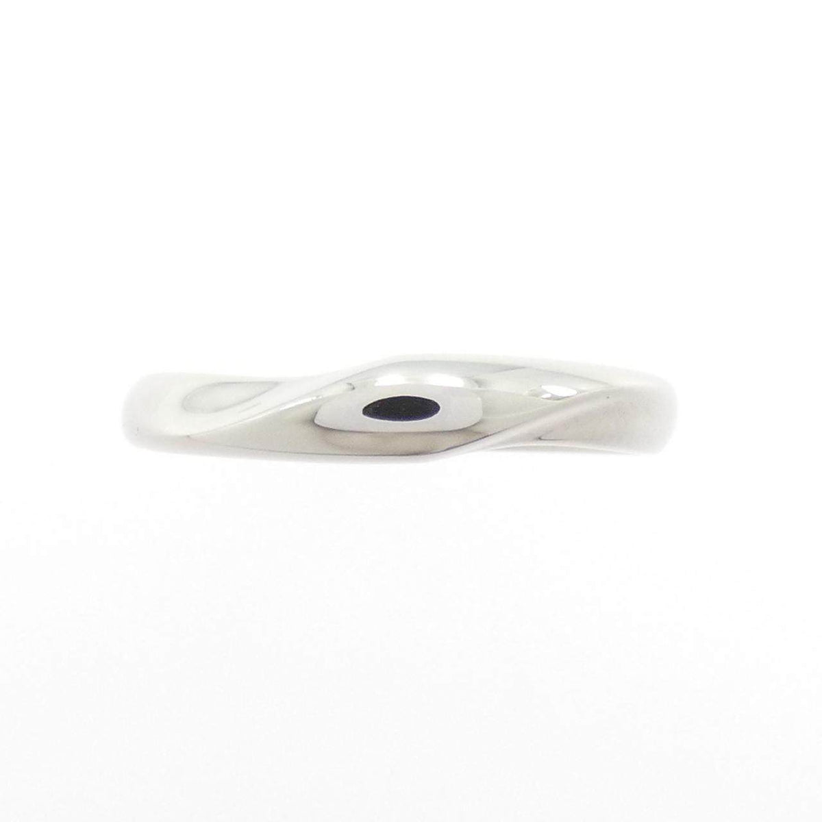 4°C Platinum Ring – side view