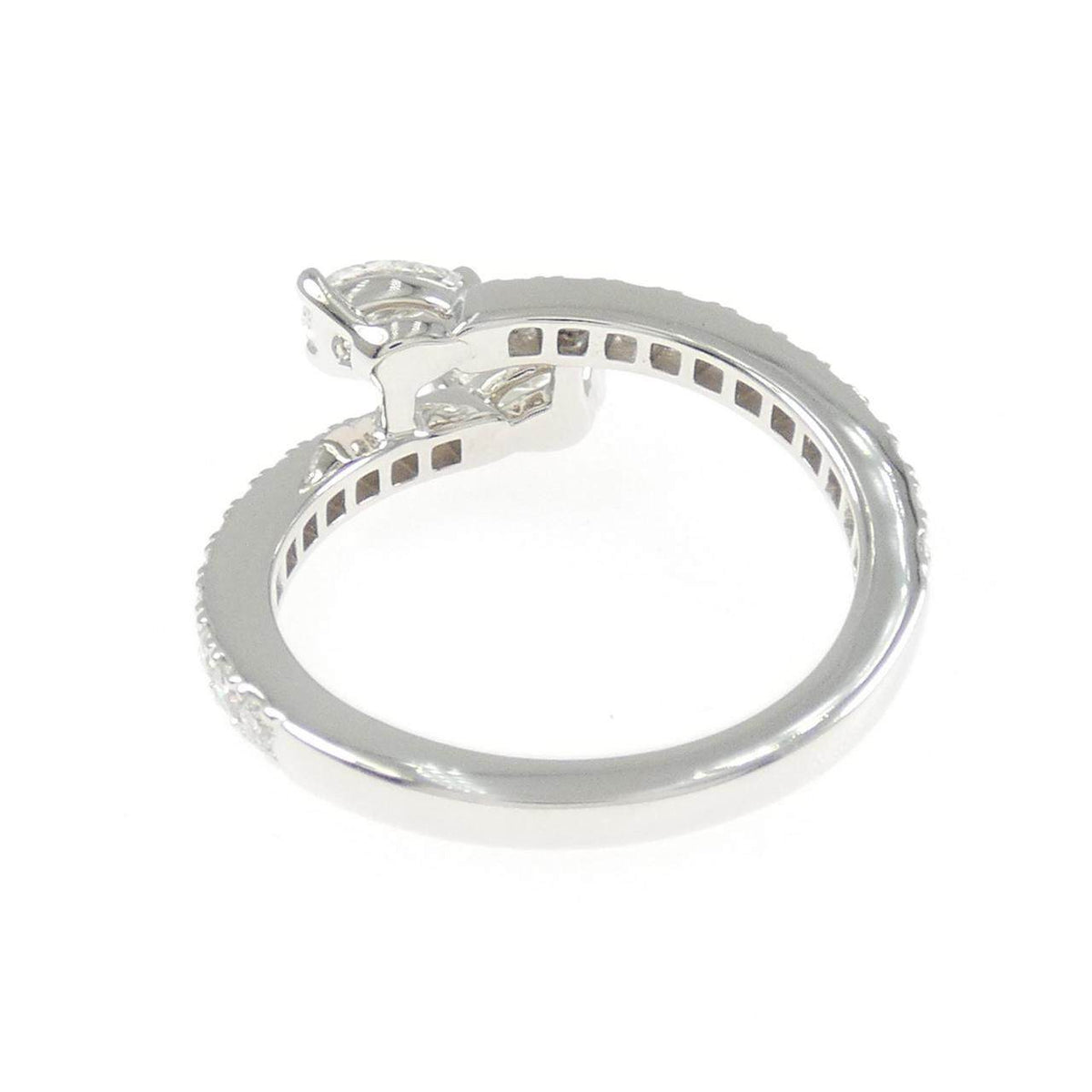 Graff Duet Wraparound 18K White Gold Diamond Ring – top view
