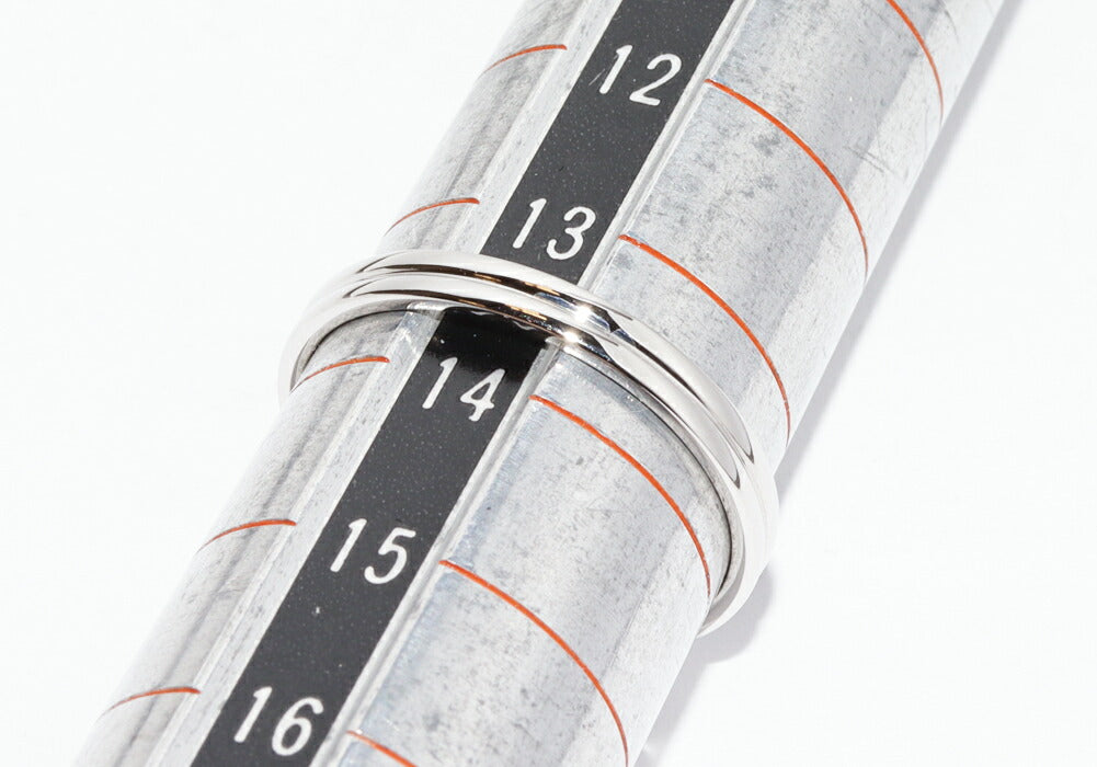 Boucheron Godron Platinum Ring – side view