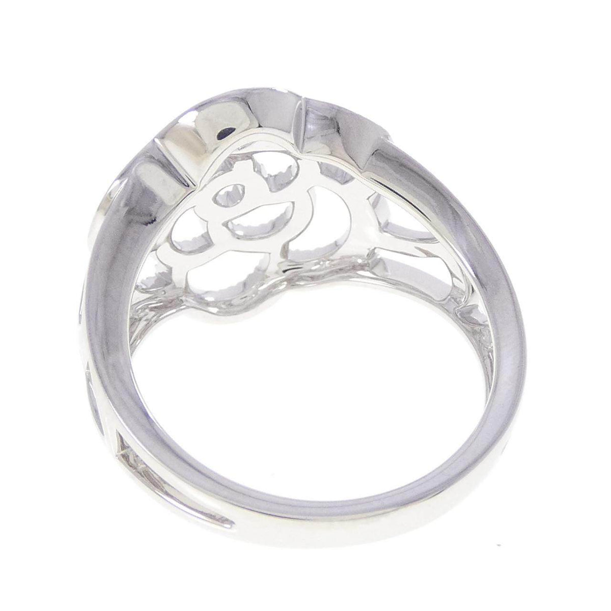 Chanel Camelia 18K White Gold Diamond Ring – top view