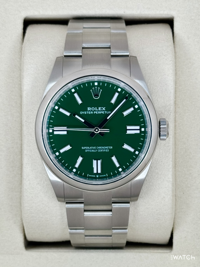 Rolex Oyster Perpetual 41mm 134300 Green Dial – front view