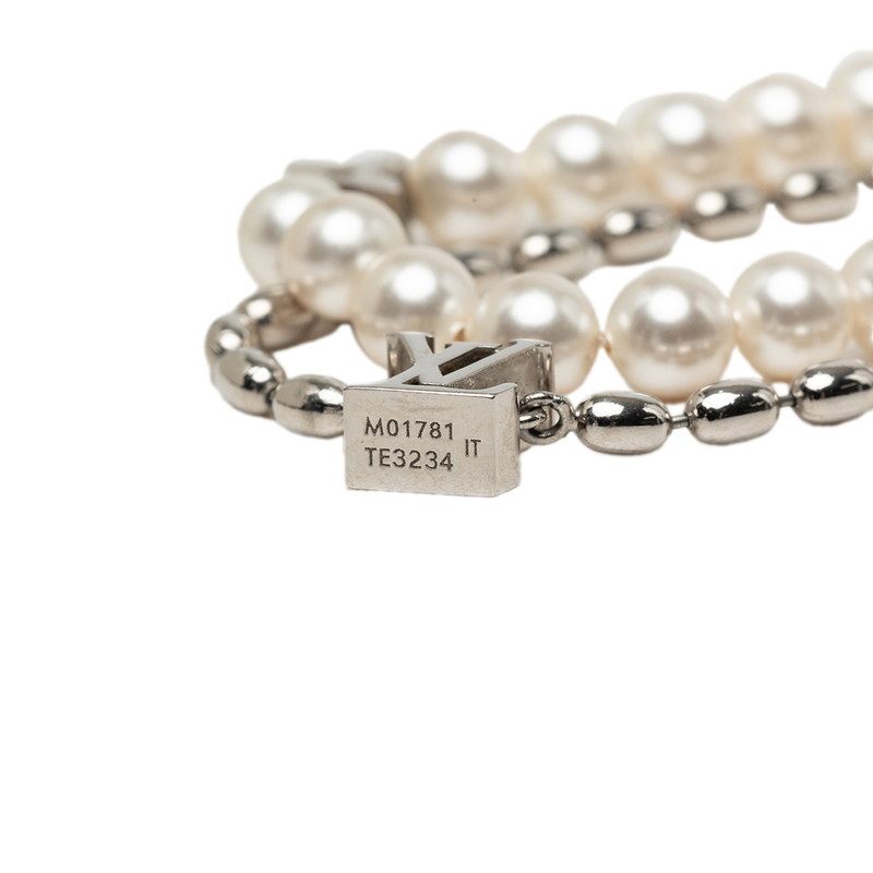 Louis Vuitton Fusion Zinc Alloy Pearl Necklace – clasp detail