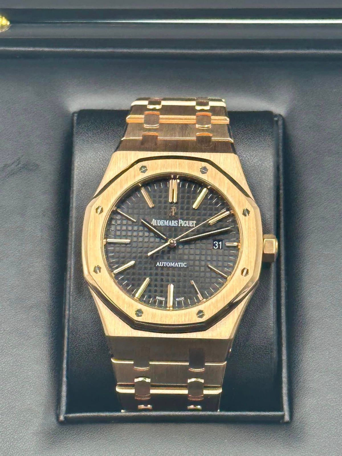 Audemars Piguet Royal Oak 41mm 15400OR Rose Gold Black Dial – front view