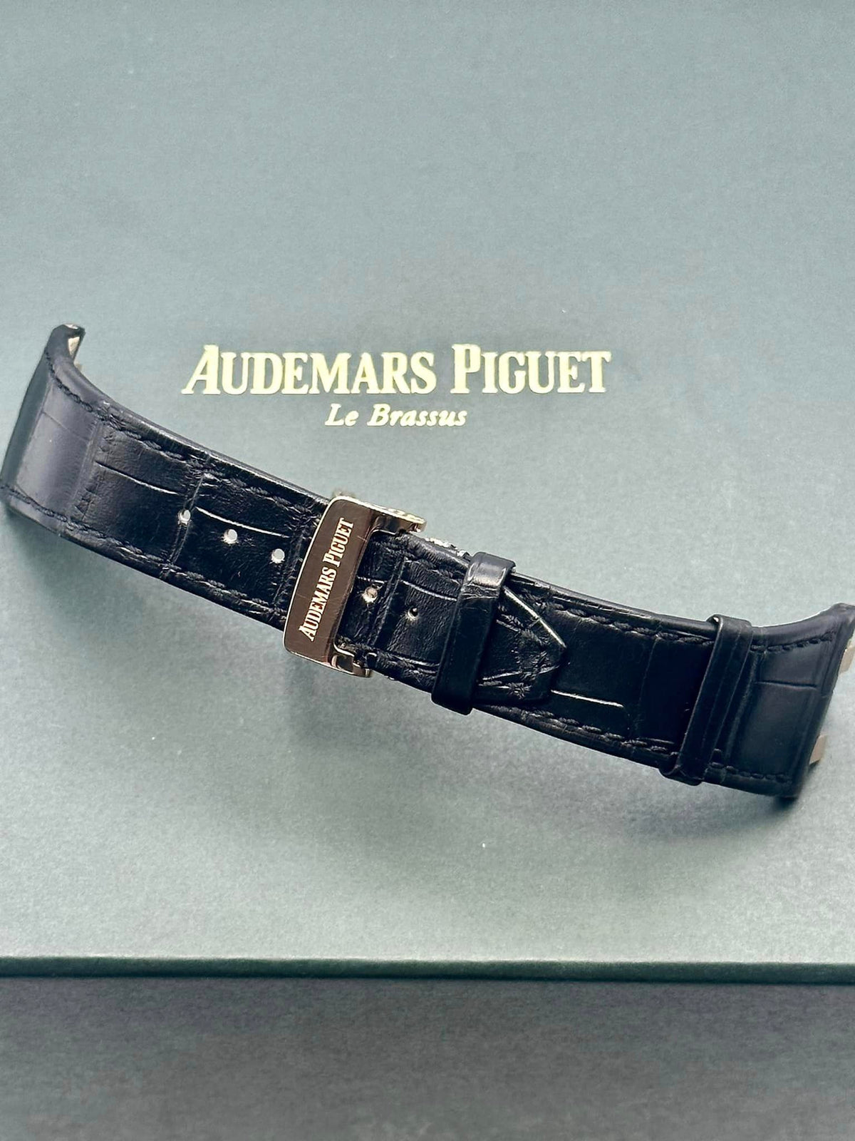 Audemars Piguet Royal Oak 41mm 15400OR Rose Gold Black Dial – image 12