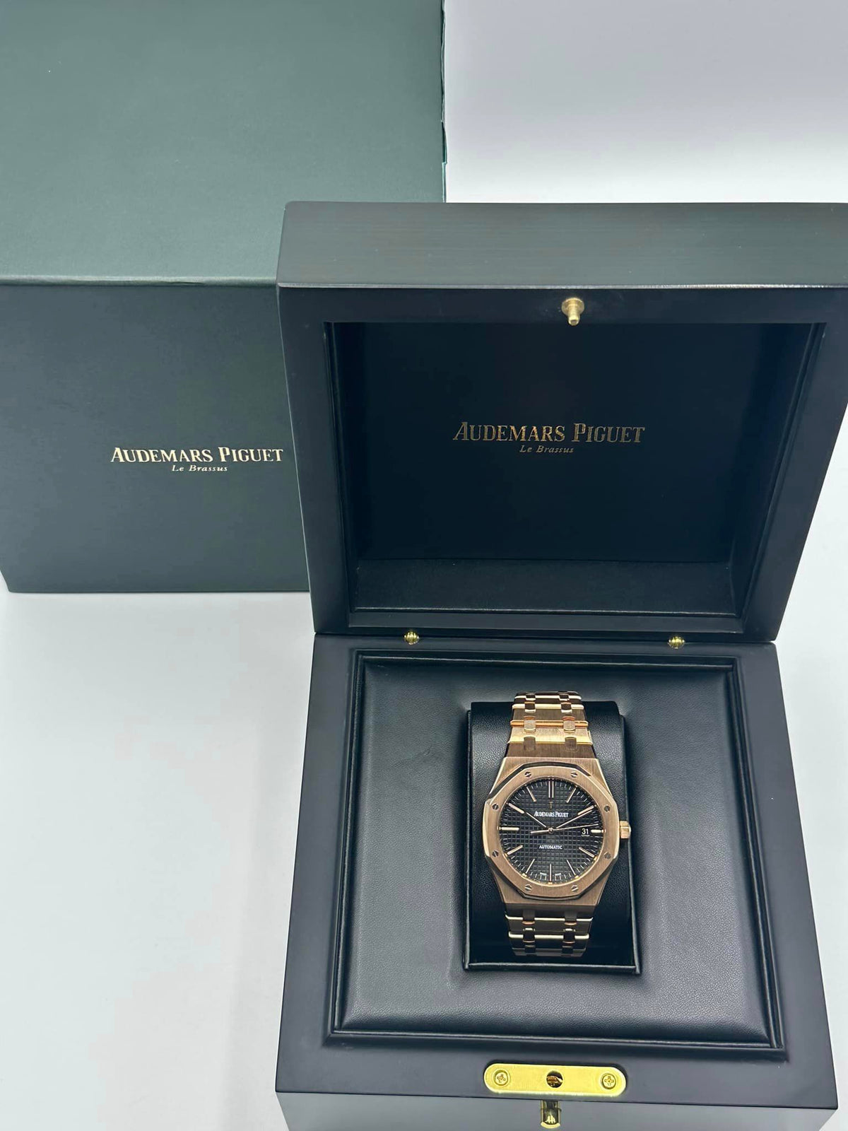 Audemars Piguet Royal Oak 41mm 15400OR Rose Gold Black Dial – image 13