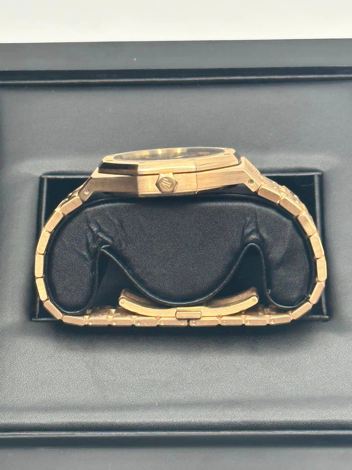 Audemars Piguet Royal Oak 41mm 15400OR Rose Gold Black Dial – image 9
