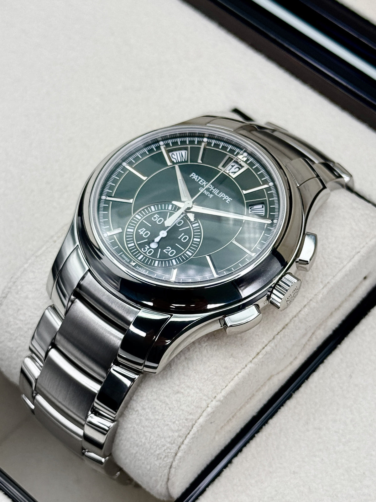 Patek Philippe Flyback Chronograph Annual Calendar 5905/1A Olive Green Dial – case back