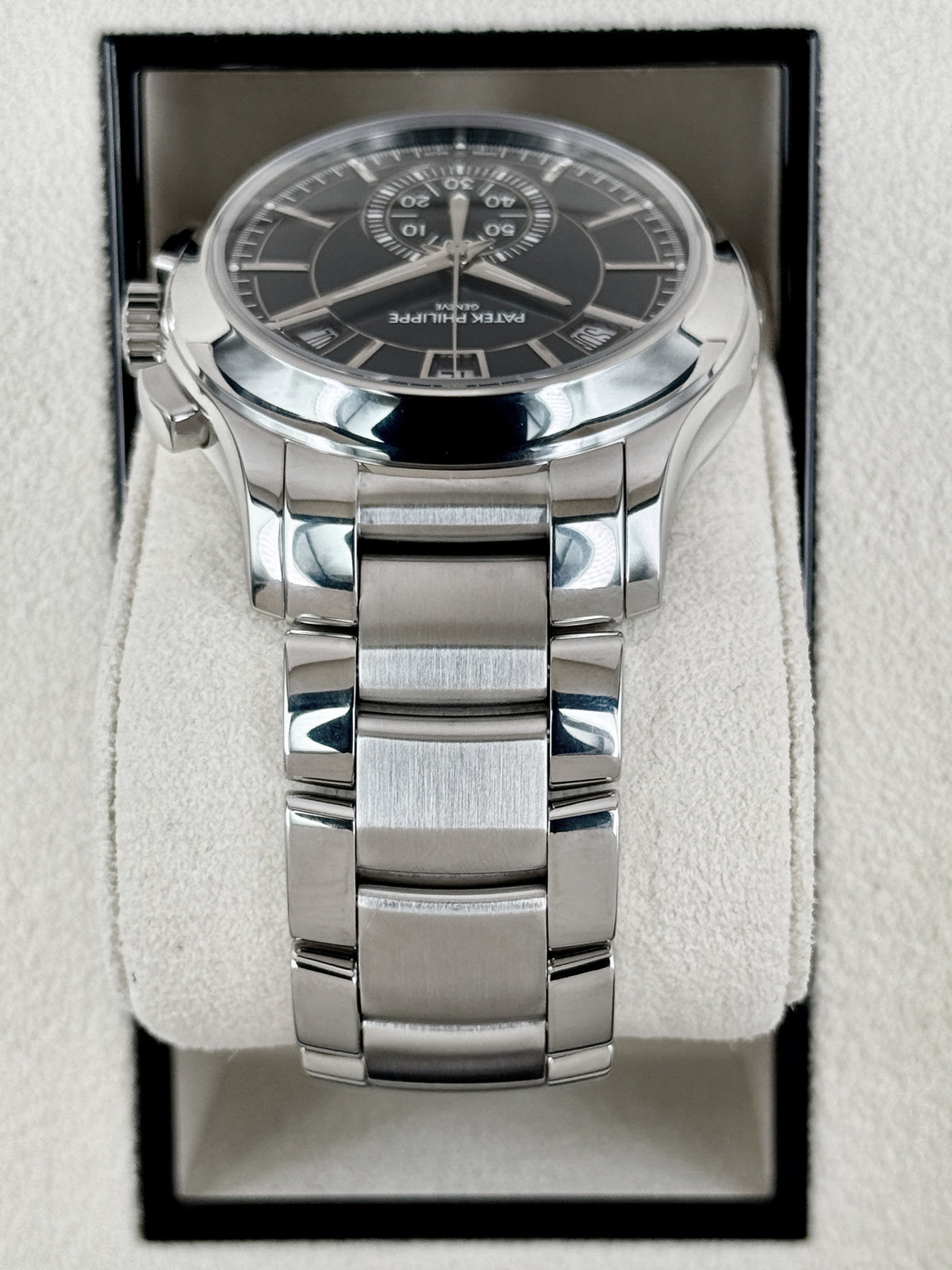 Patek Philippe Flyback Chronograph Annual Calendar 5905/1A Olive Green Dial – bracelet and clasp
