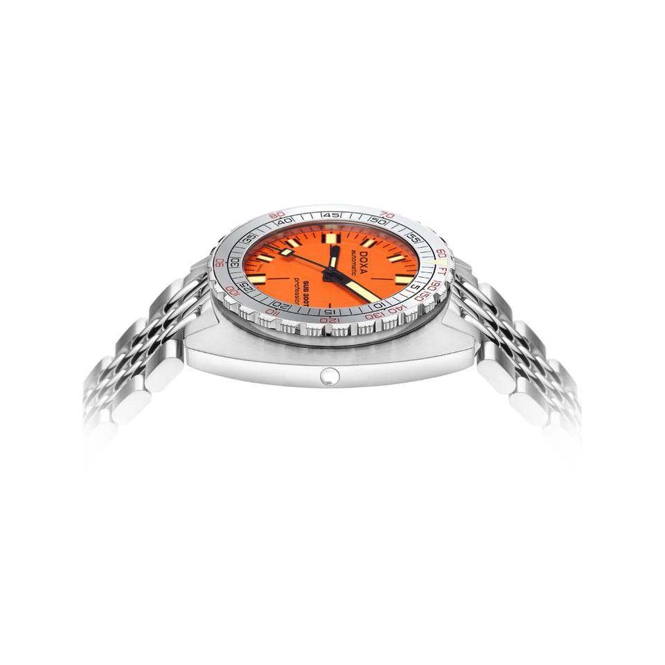 Doxa SUB 300T Professional Orange Dial Steel Bracelet 840.10.351.10