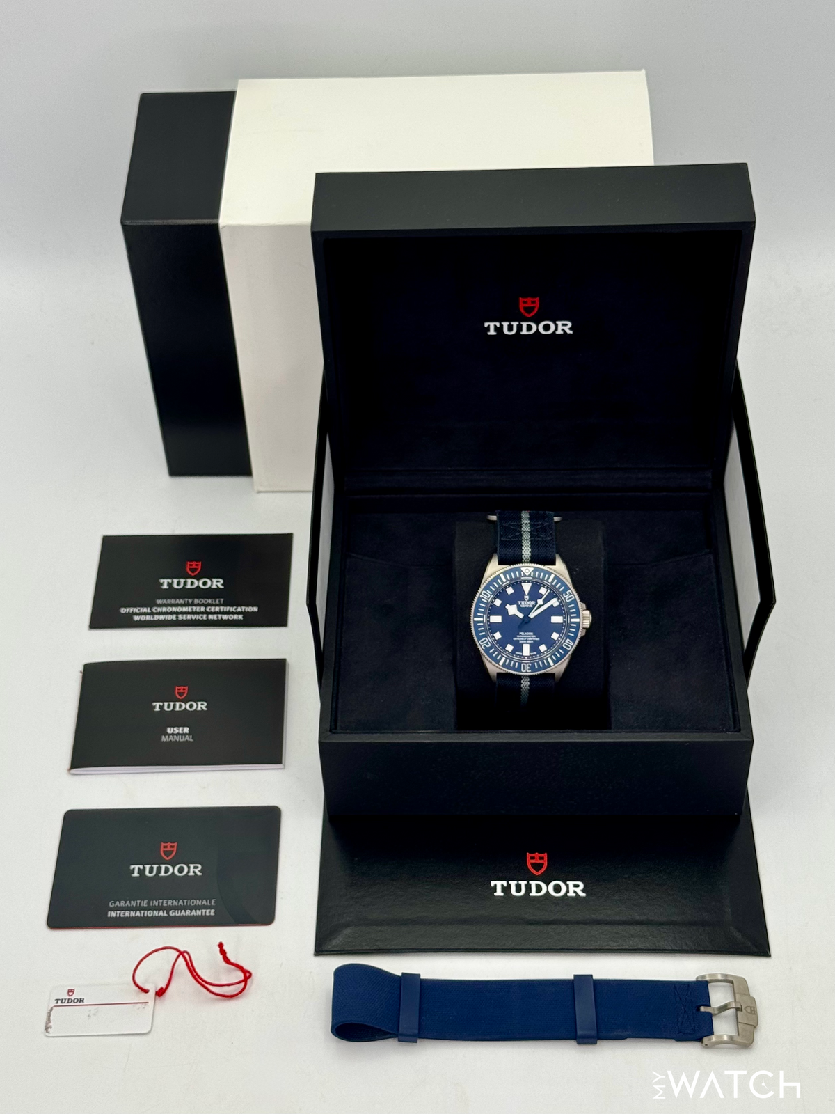 Tudor Pelagos FXD 42mm 25707B/22 Titanium Blue Dial – image 10