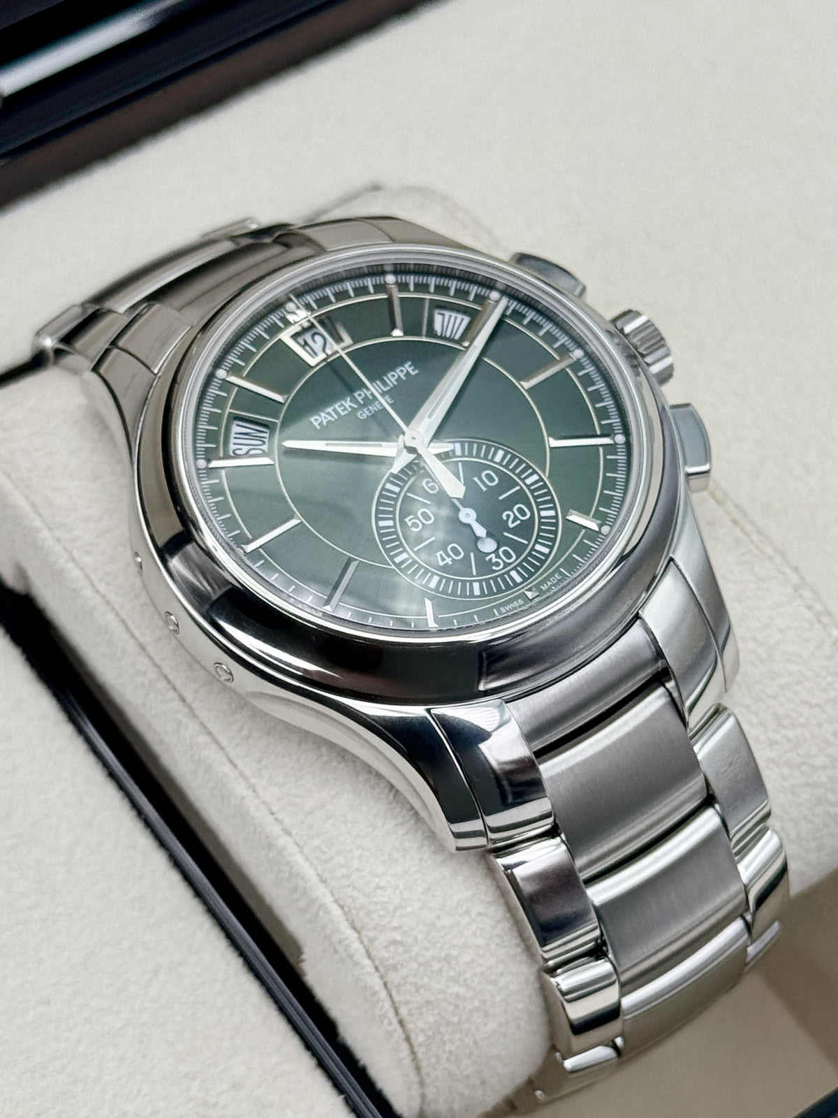 Patek Philippe Flyback Chronograph Annual Calendar 5905/1A Olive Green Dial – on the wrist