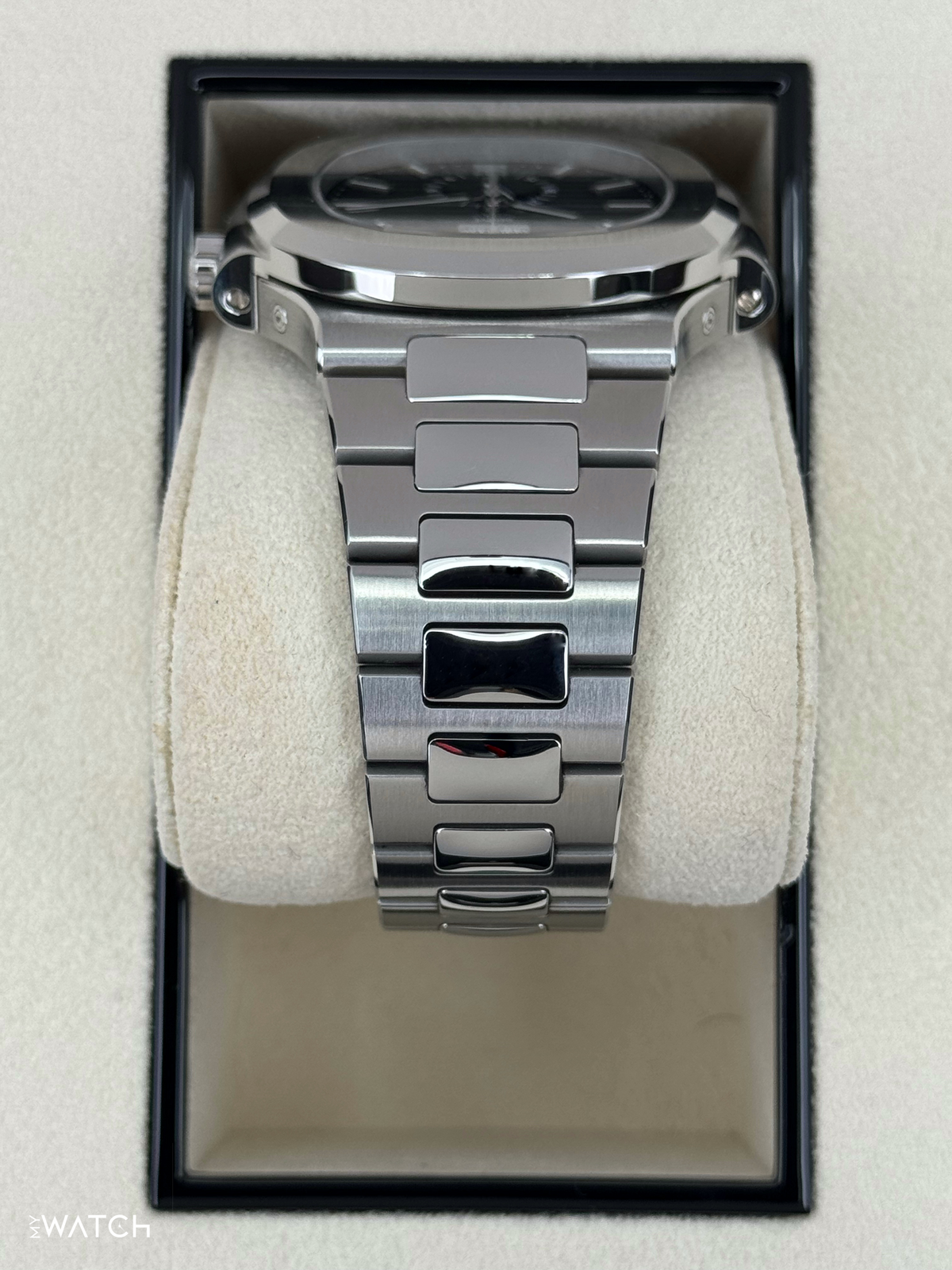 Patek Philippe Nautilus Moonphase 40.5mm 5726/1A-014 Blue Dial – bracelet and clasp
