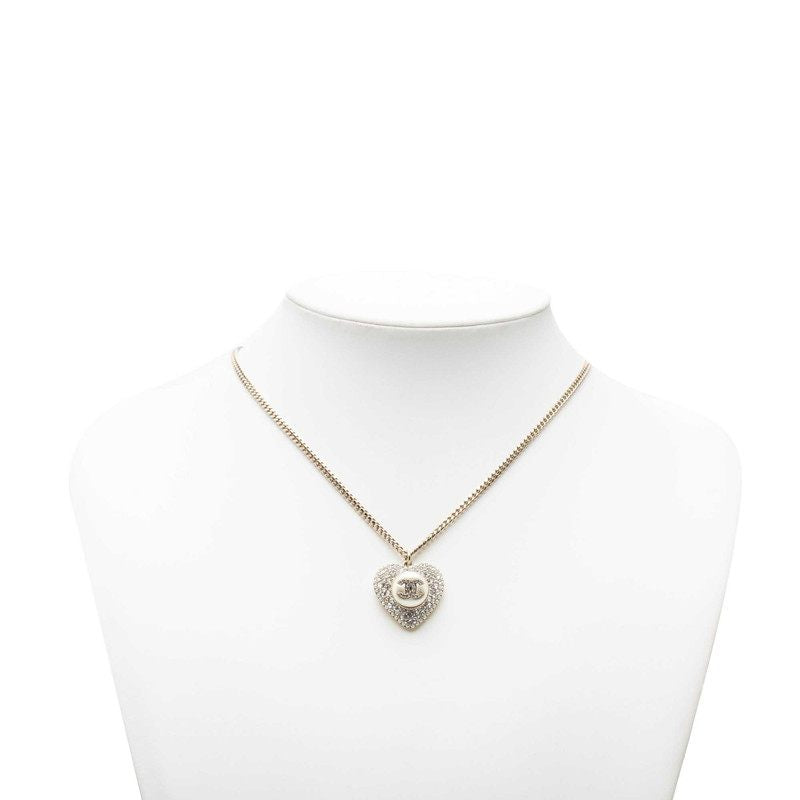 Chanel Heart Coco Mark Brass Pearl Pendant Necklace – close-up