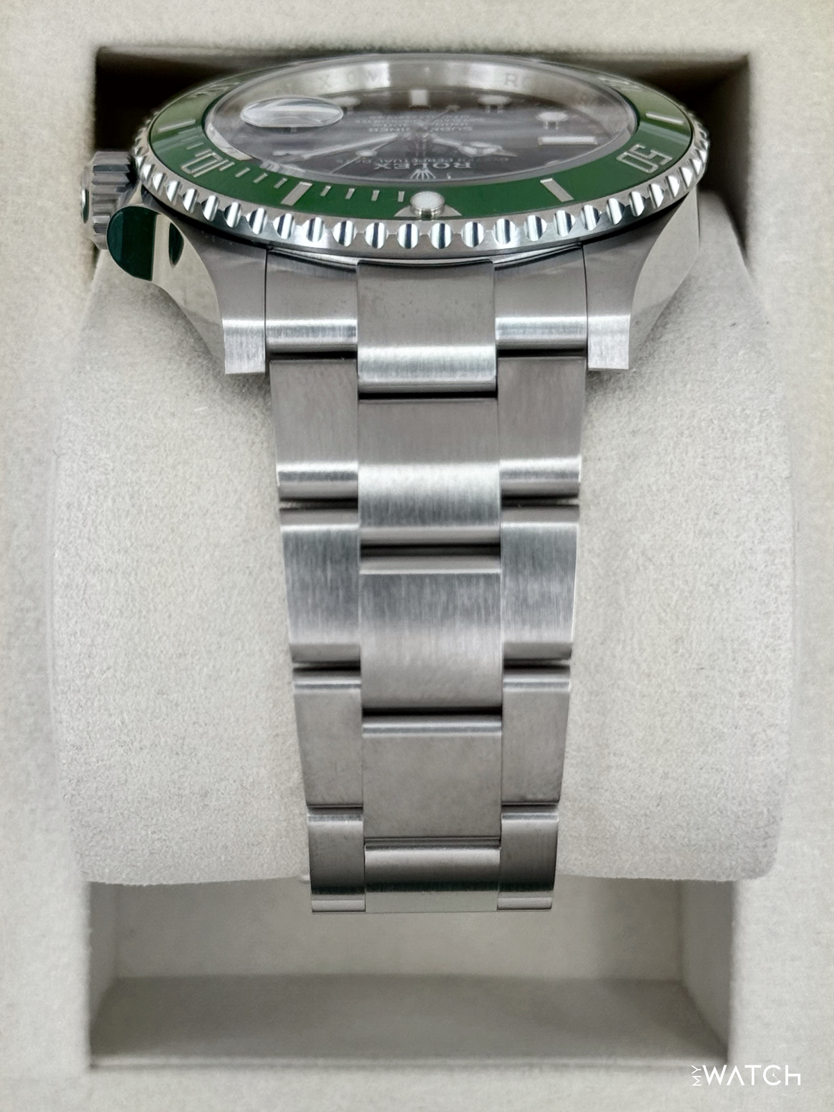 Rolex Submariner Starbucks 41mm 126610LV Black Dial – bracelet and clasp