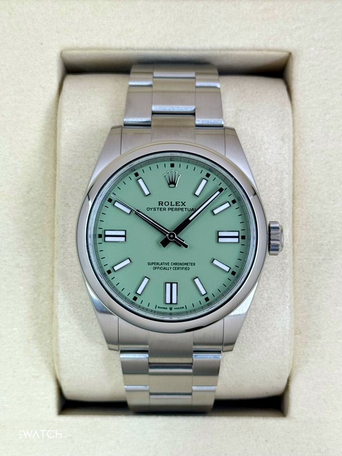 Rolex Oyster Perpetual 41mm 134300 Pistachio Dial – front view