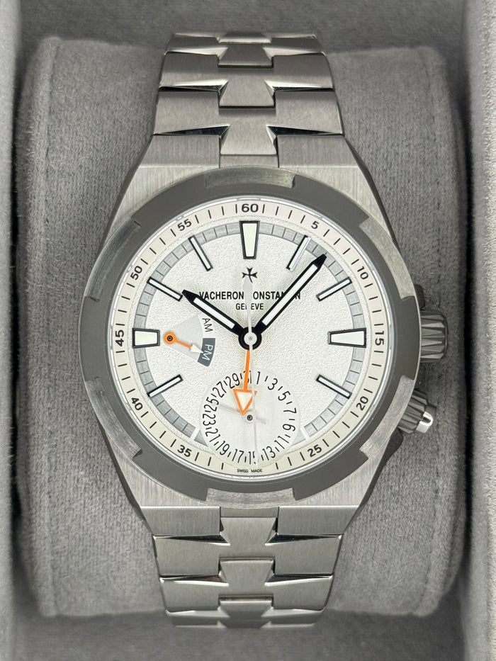 Vacheron Constantin Overseas Dual Time 41mm 7930V Titanium White Dial – front view