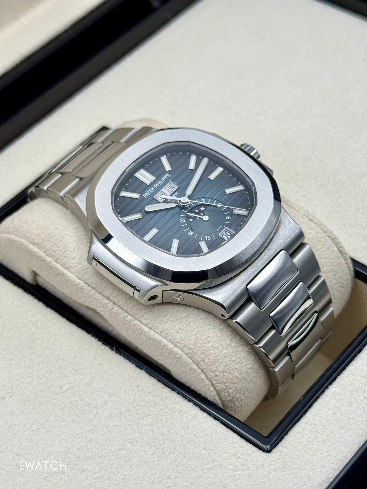 Patek Philippe Nautilus Moonphase 40.5mm 5726/1A-014 Blue Dial – on the wrist