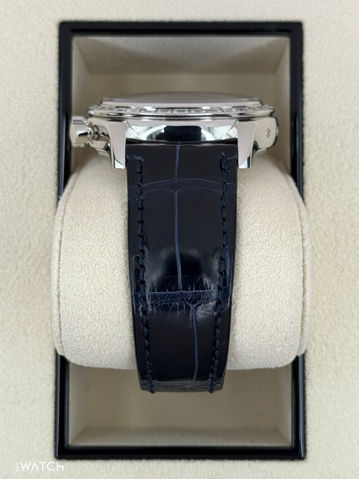 Patek Philippe Annual Calendar Chronograph 40.5mm 5961P Platinum Blue Dial – bracelet and clasp