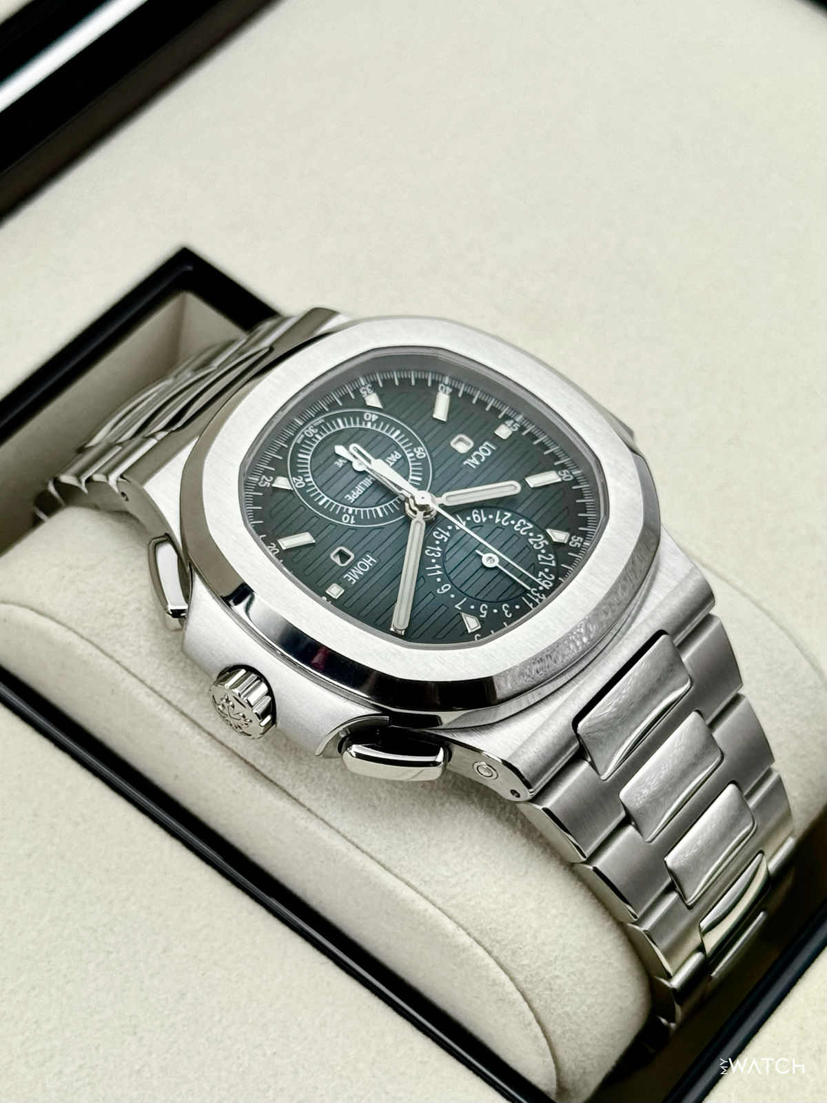 Patek Philippe Nautilus Travel Time Chrono 40.5mm 5990 Blue-Noir Dial – image 8
