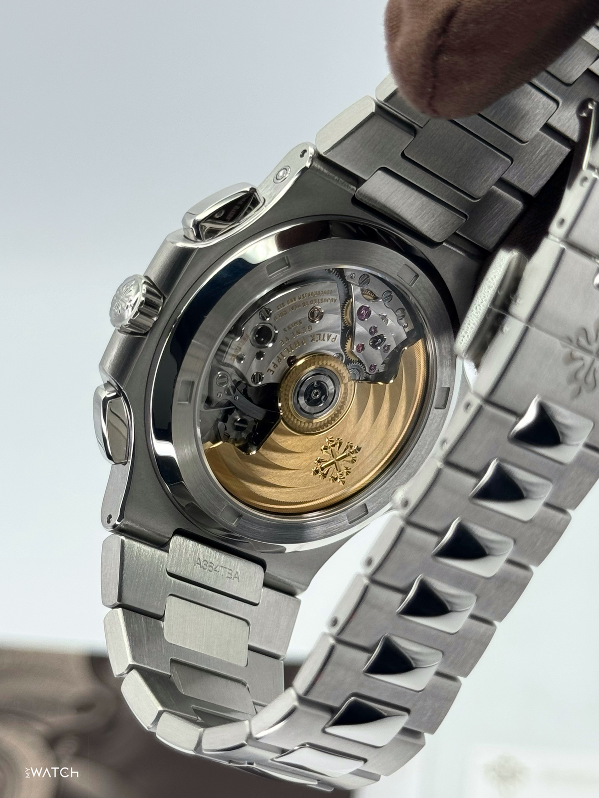 Patek Philippe Nautilus Travel Time Chronograph 40.5mm 5990/1A-011 Blue-Noir Dial – image 9