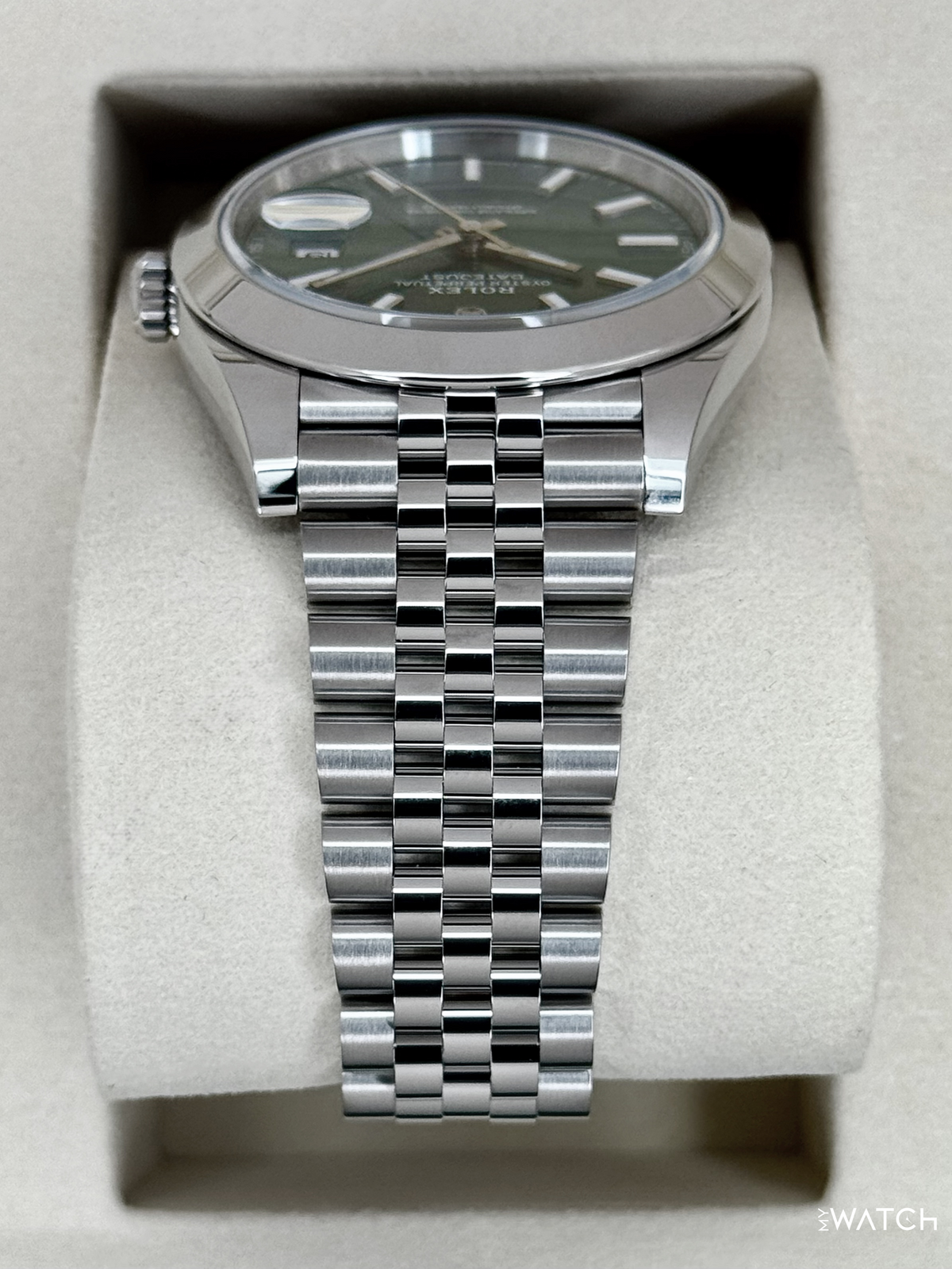 Rolex Datejust 41mm 126300 Stainless Steel Jubilee Green Dial – bracelet and clasp