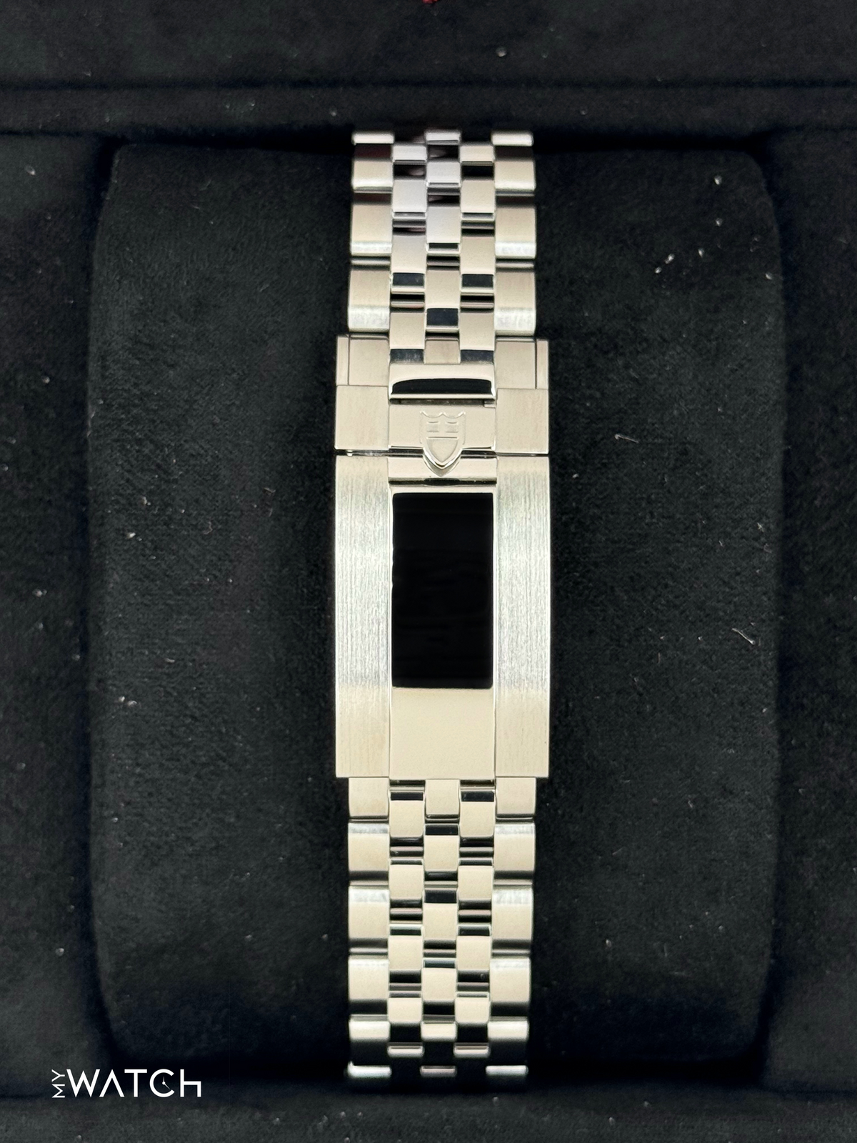 Tudor Black Bay 41mm 7941A1A0RU Stainless Steel Black Dial – dial close-up