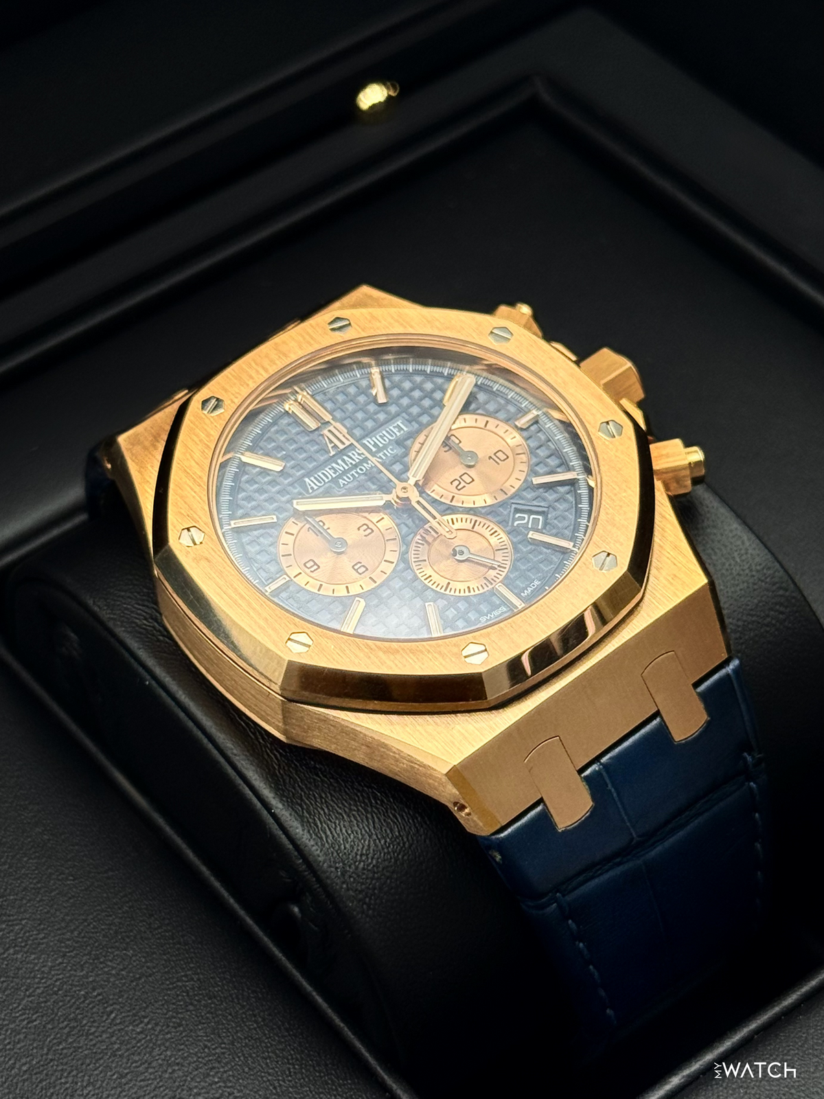 Audemars Piguet Royal Oak Chronograph 41mm 26331OR Rose Gold Blue Dial – bracelet and clasp