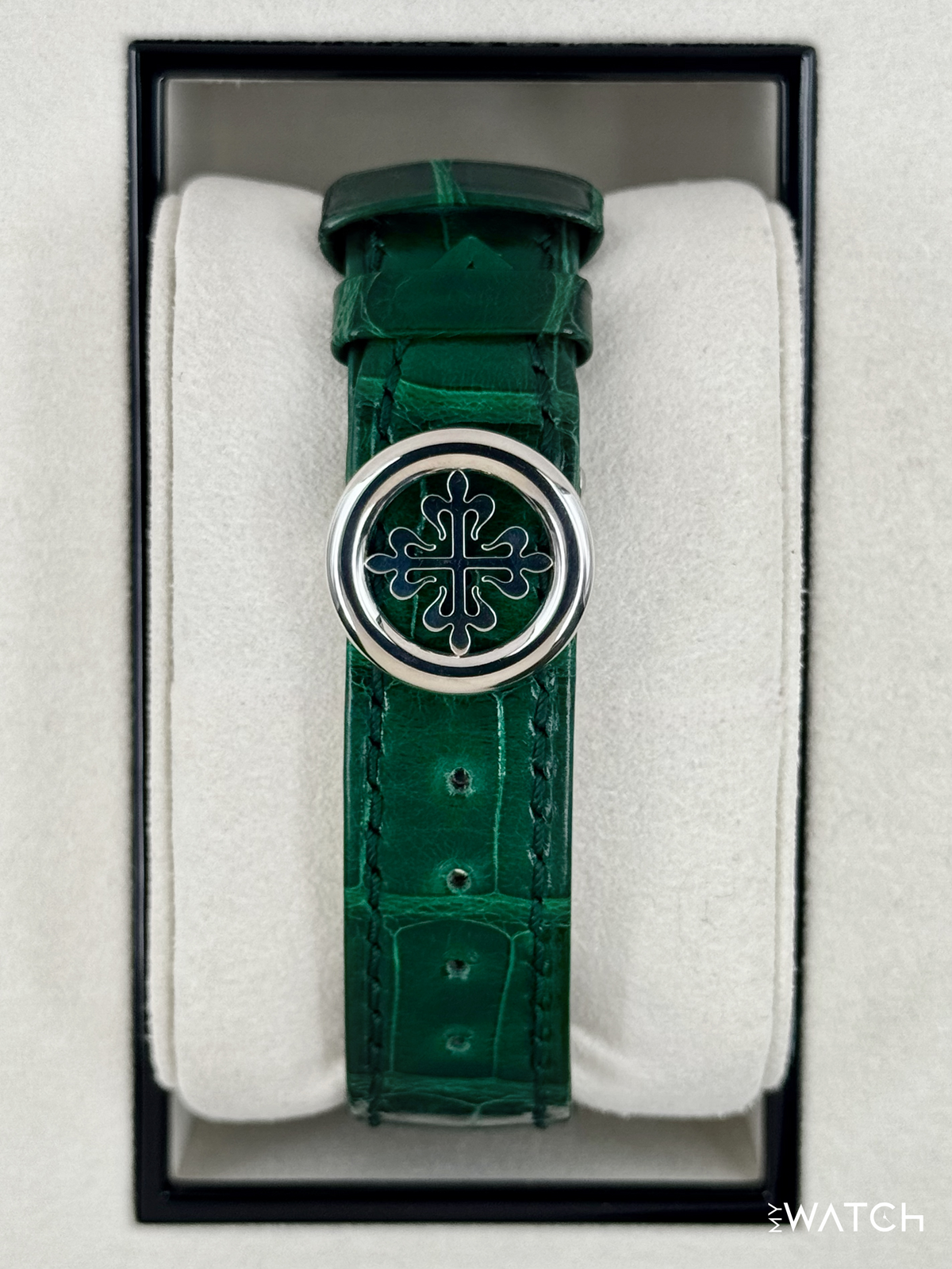 Patek Philippe 5930P World Time Flyback Chronograph Platinum Green Dial – dial close-up