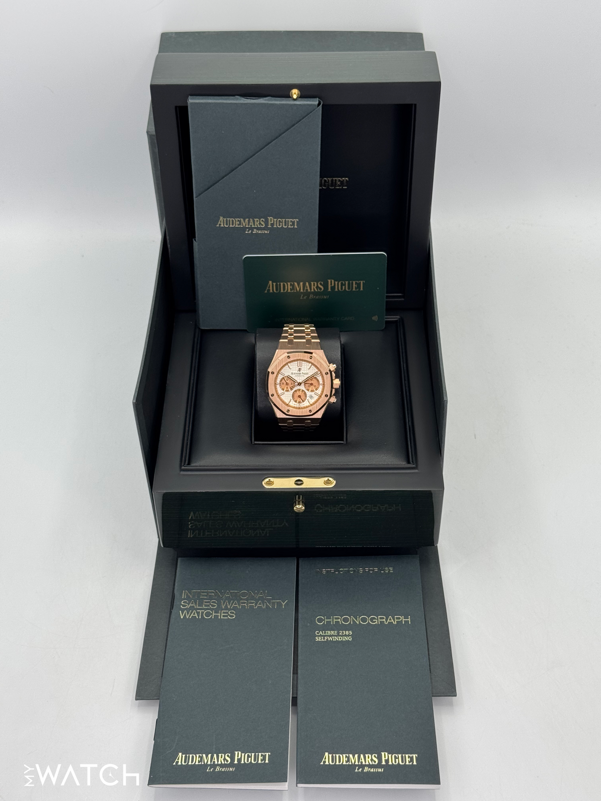 Audemars Piguet Royal Oak Chronograph 38mm 26315OR – image 9