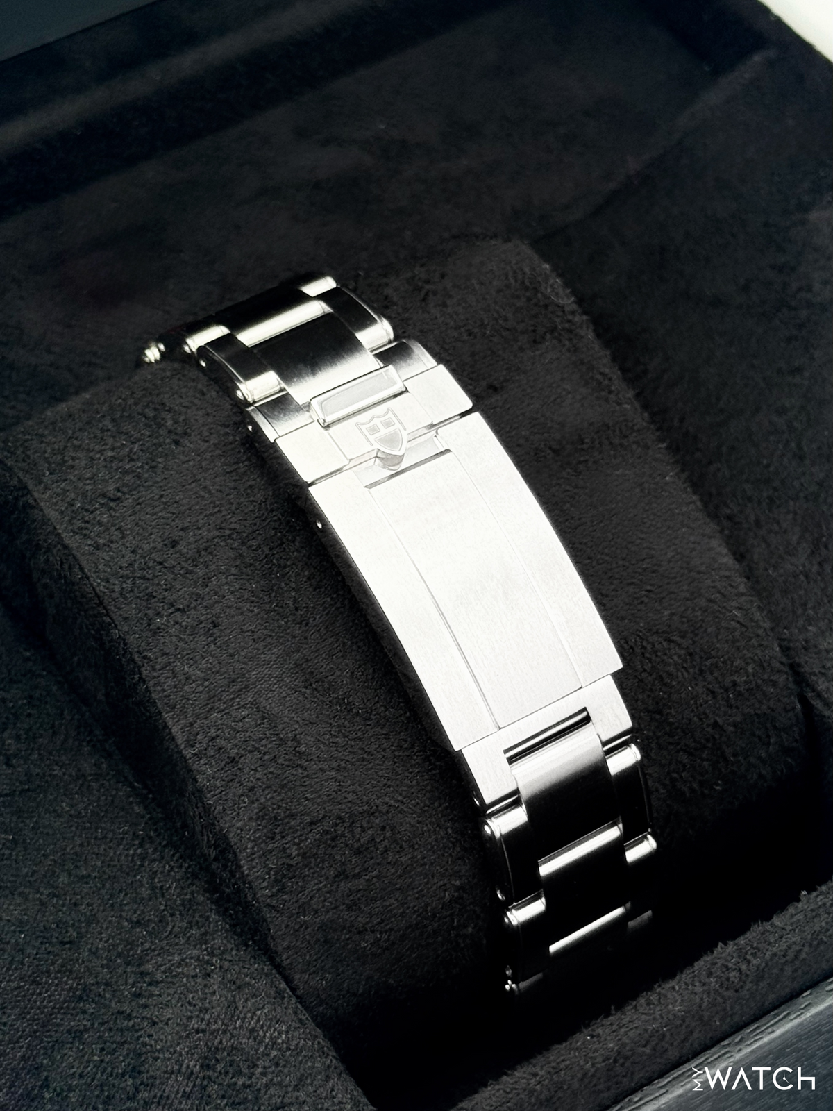 Tudor Black Bay 58 GMT 39mm 7939G1A0NRU Stainless Steel Black Dial – dial close-up