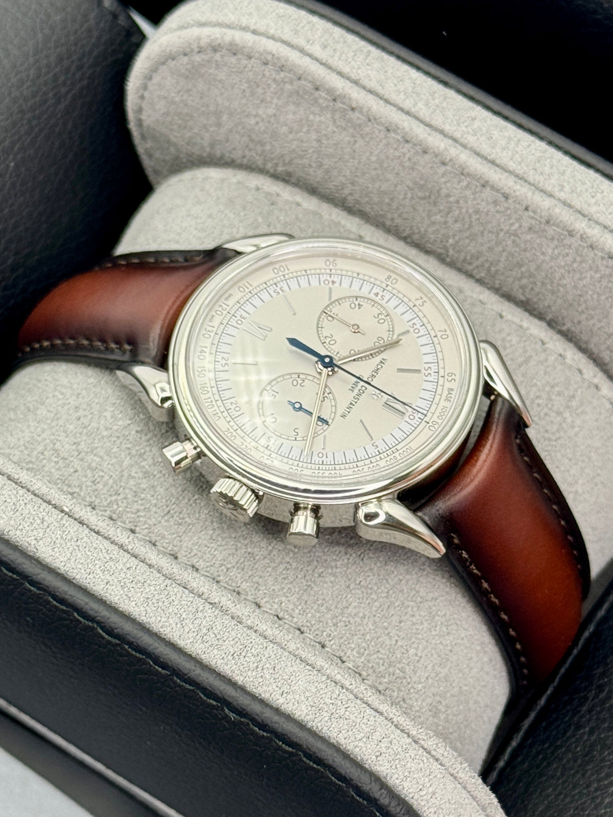 Vacheron Constantin Historiques Cornes de Vache 1955 38mm 5000H Stainless Steel Grey Dial – image 8