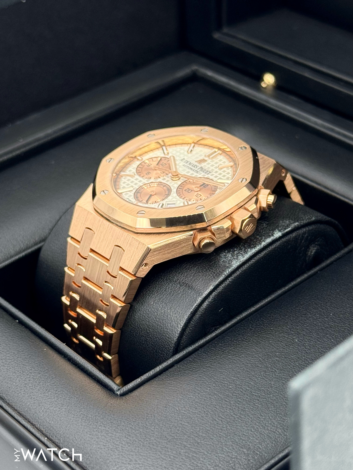 Audemars Piguet Royal Oak Chronograph 38mm 26315OR – case back
