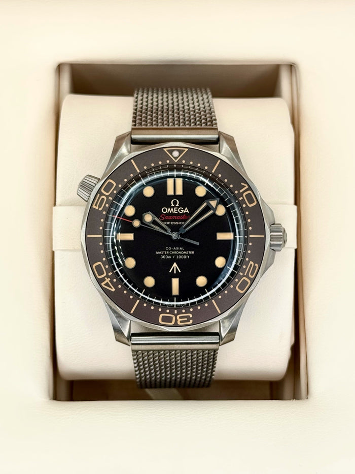 Omega Seamaster Diver 300M 007 42mm Titanium Brown Dial – front view