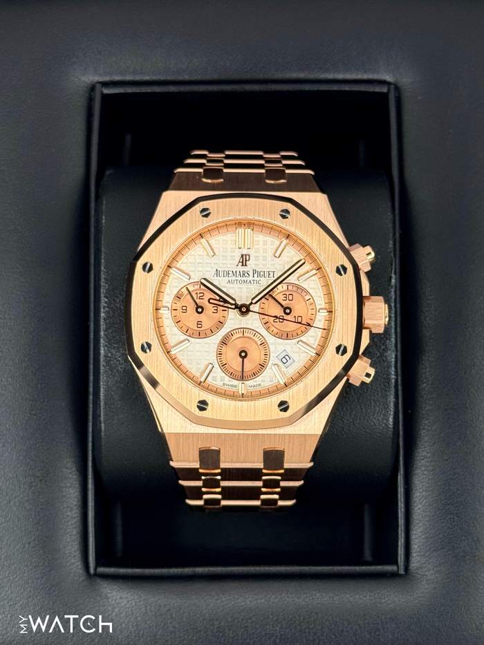 Audemars Piguet Royal Oak Chronograph 38mm 26315OR – front view
