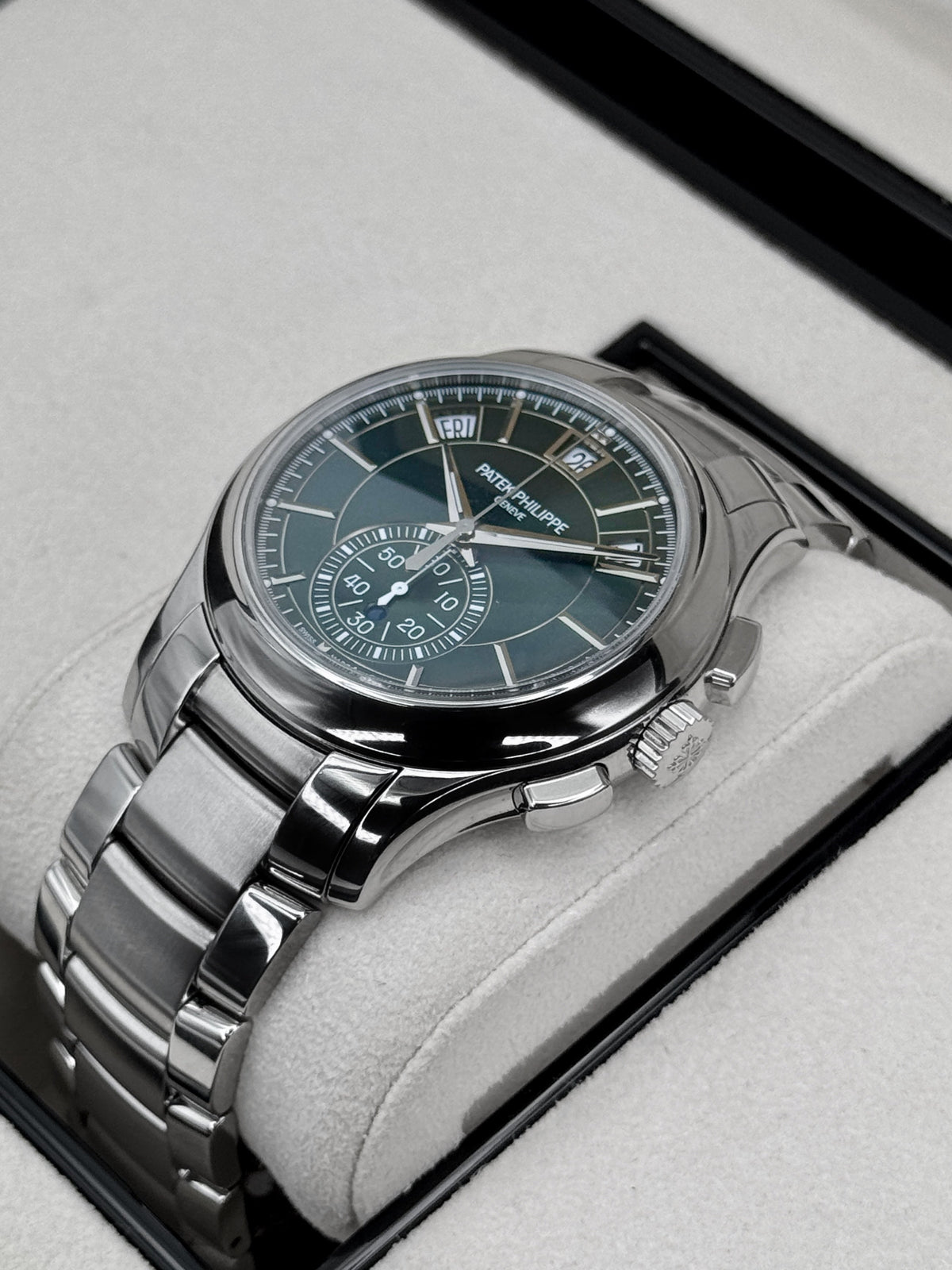Patek Philippe Flyback Chronograph Annual Calendar 5905/1A Olive Green Dial – case back