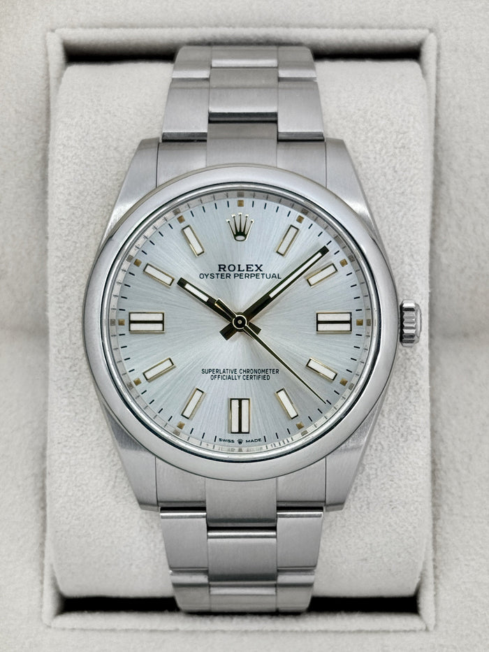 Rolex Oyster Perpetual 41mm 124300 Silver Dial – front view