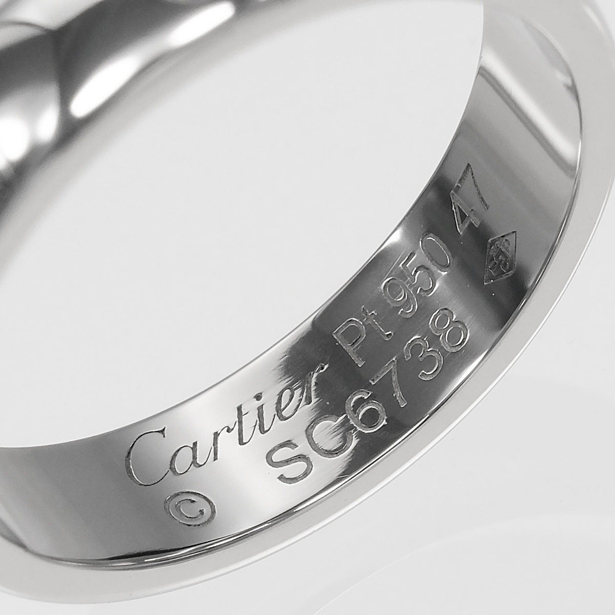 Cartier Happy Birthday Platinum Ring – packaging
