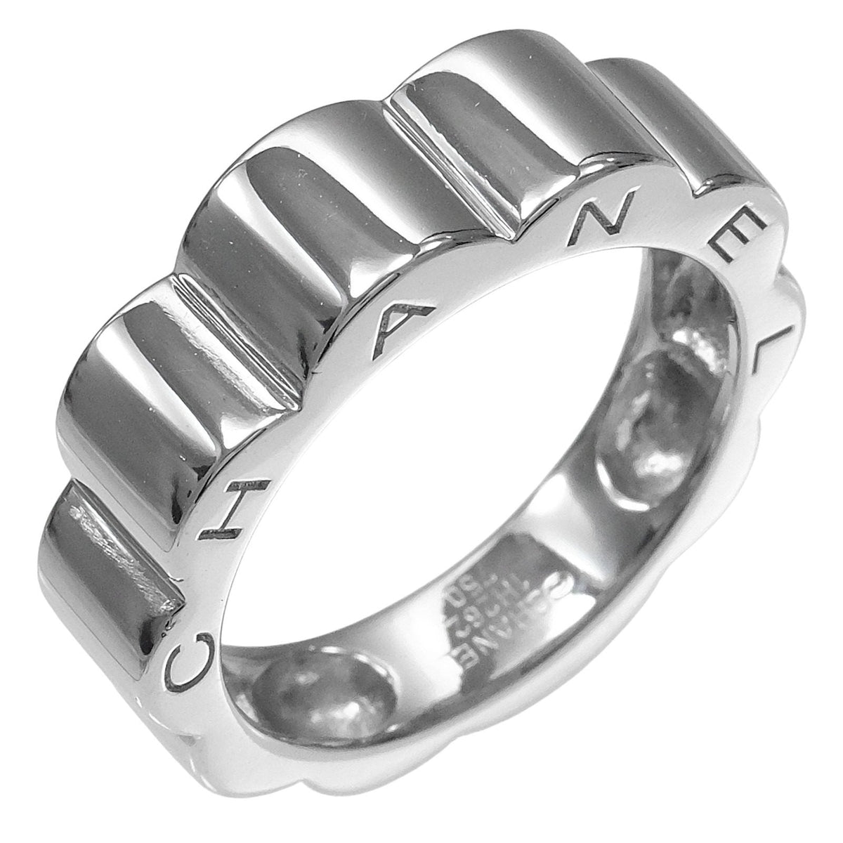 Chanel Profil De Camelia 18K White Gold Ring – front view