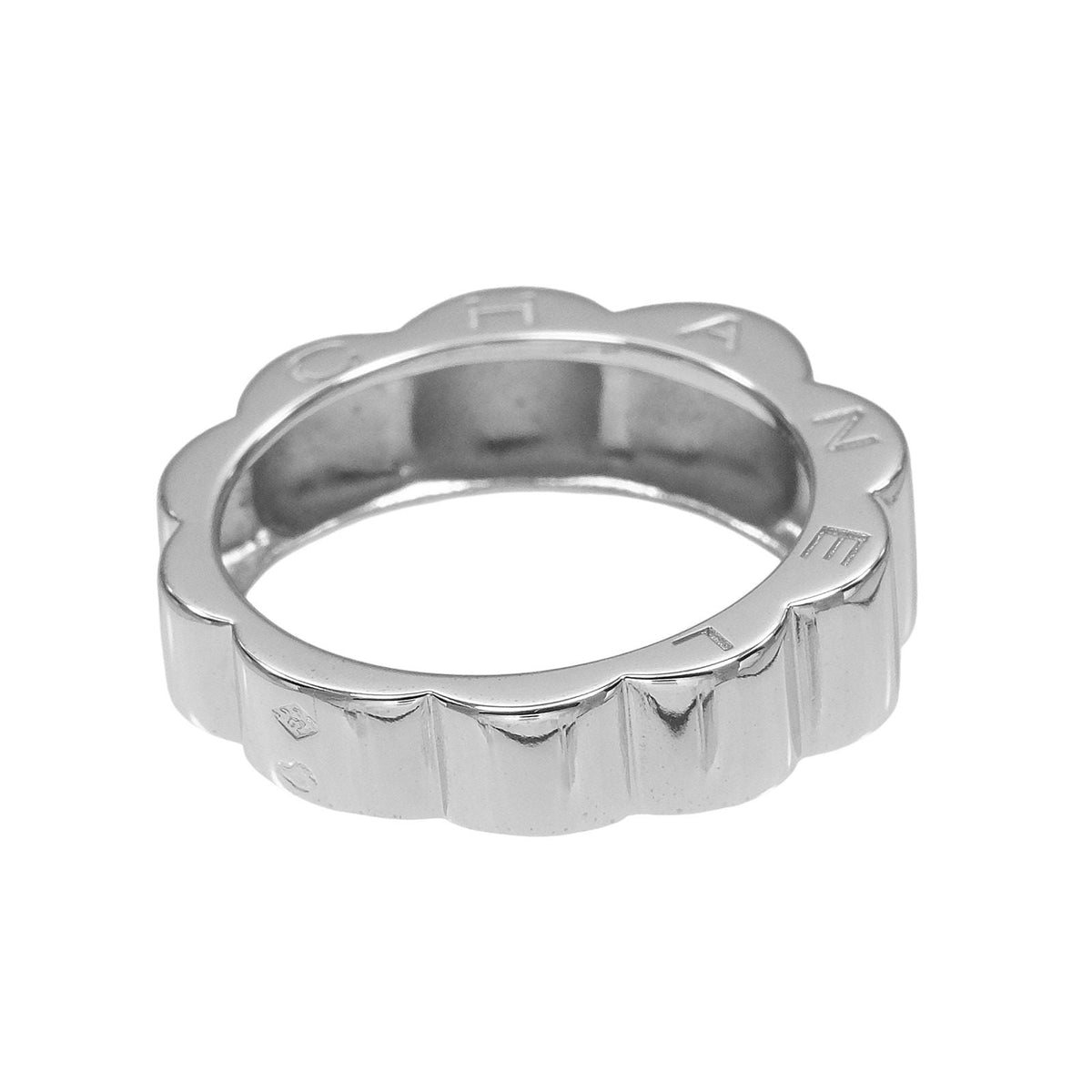 Chanel Profil De Camelia 18K White Gold Ring – alternate view