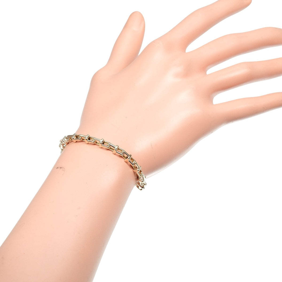 Tiffany & Co. T Narrow 18K Rose Gold Bracelet – detail view