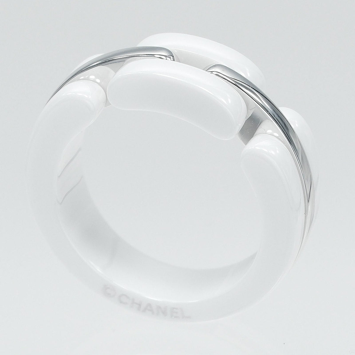 Chanel Ultra Ceramic 18K White Gold Ring – top view