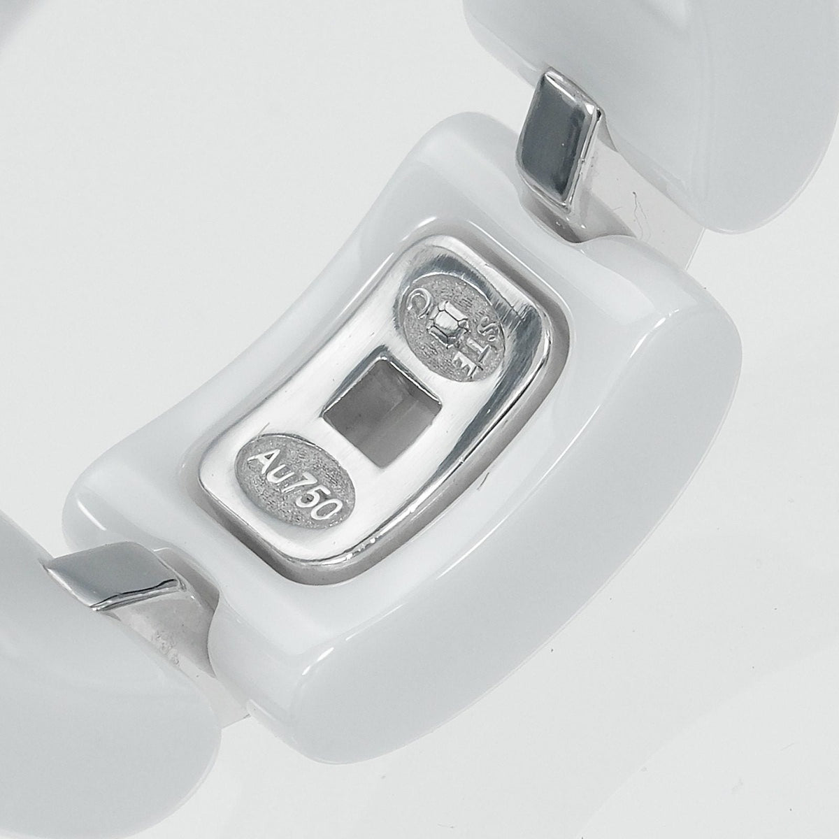Chanel Ultra Ceramic 18K White Gold Ring – inside band
